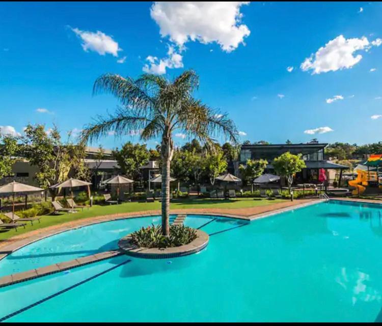 Luxurious Waterfall 1 Bedroom Condo With Free Uncapped Wifi Midrand Eksteriør billede