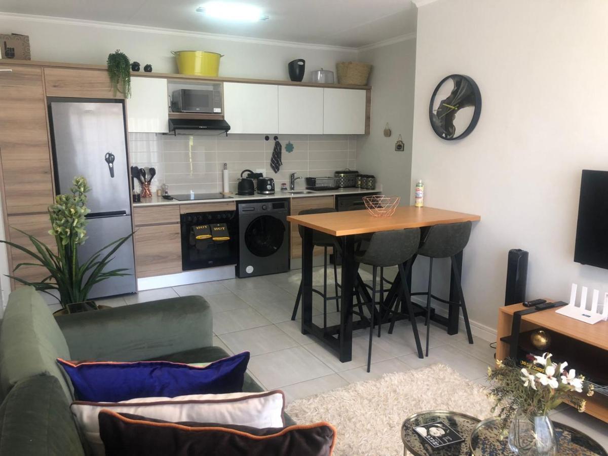 Luxurious Waterfall 1 Bedroom Condo With Free Uncapped Wifi Midrand Eksteriør billede